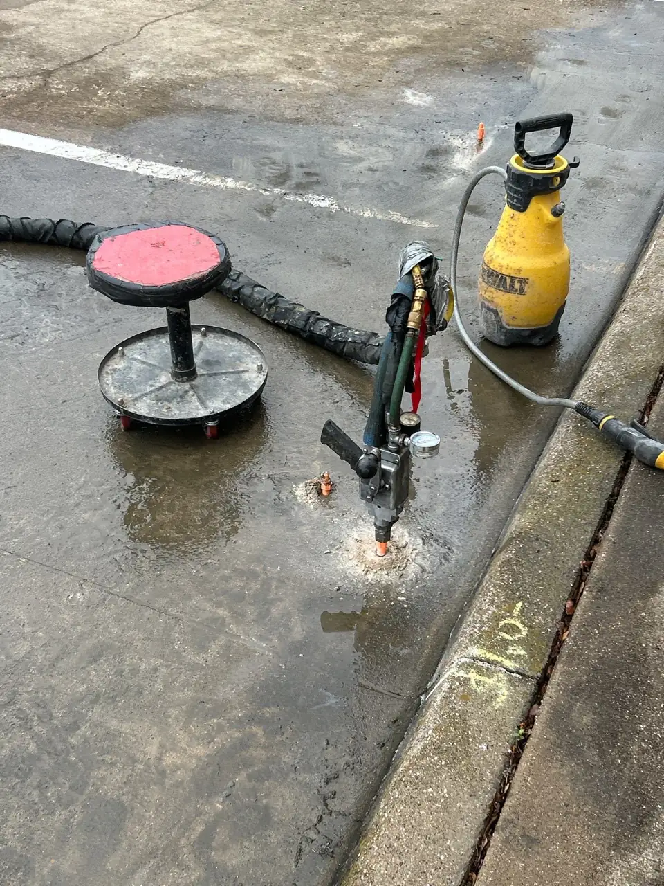 Polyurethane injection equipment set on commercial concrete